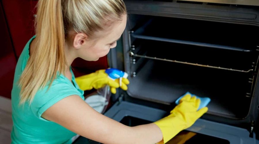 How To Clean Oven